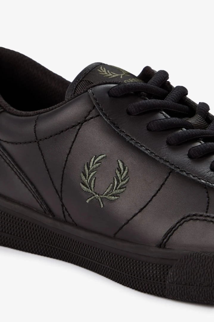 Ανδρικά παπούτσια Fred Perry